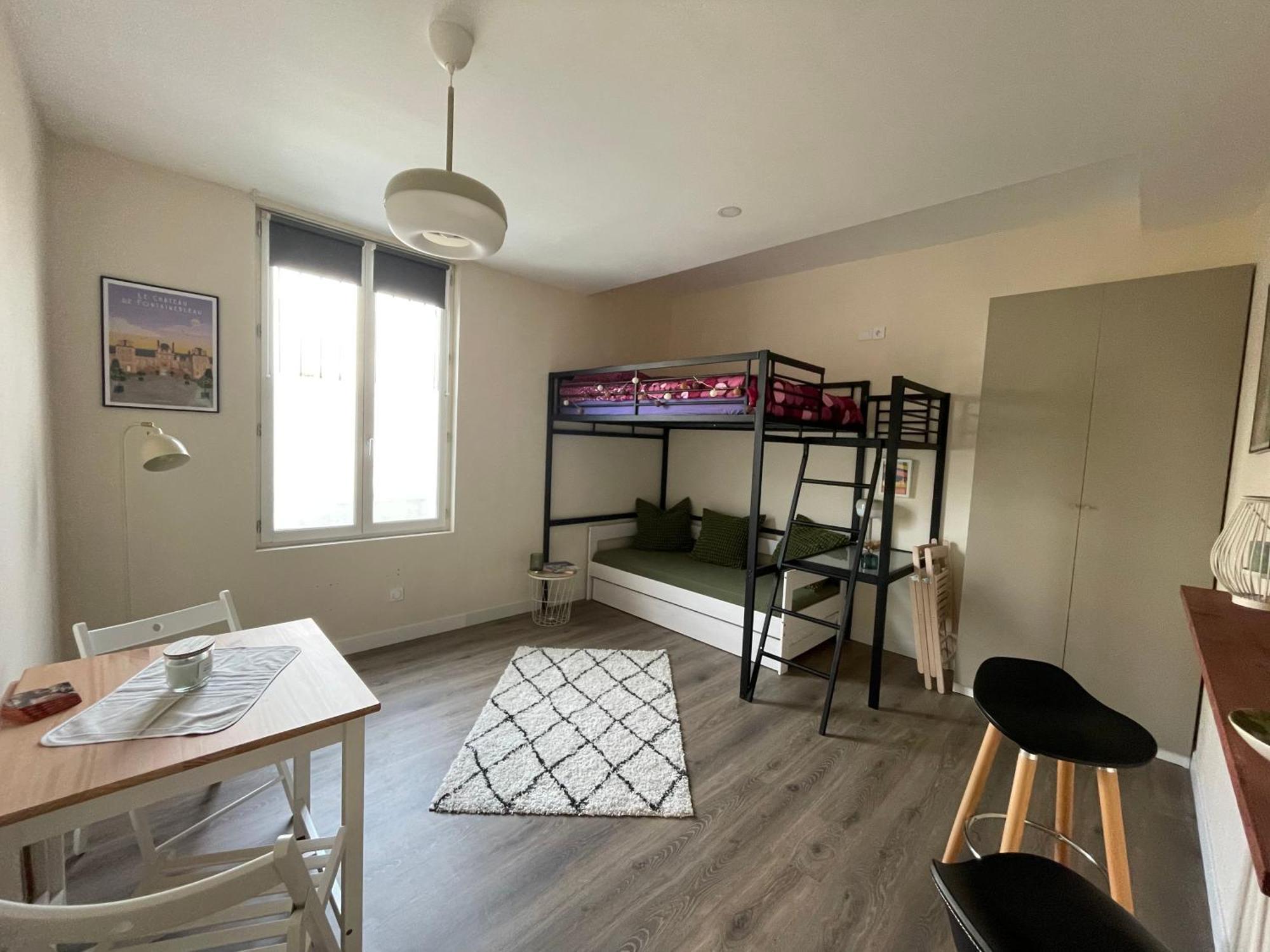 Studio 4 Emplacement Ideal Entre Chateau Et Centre Fontainebleau Luaran gambar